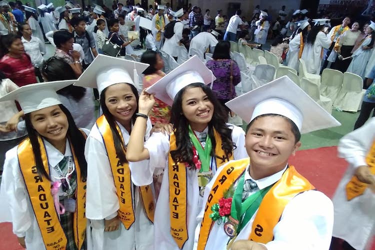 How to get a scholarship to study in the Philippines